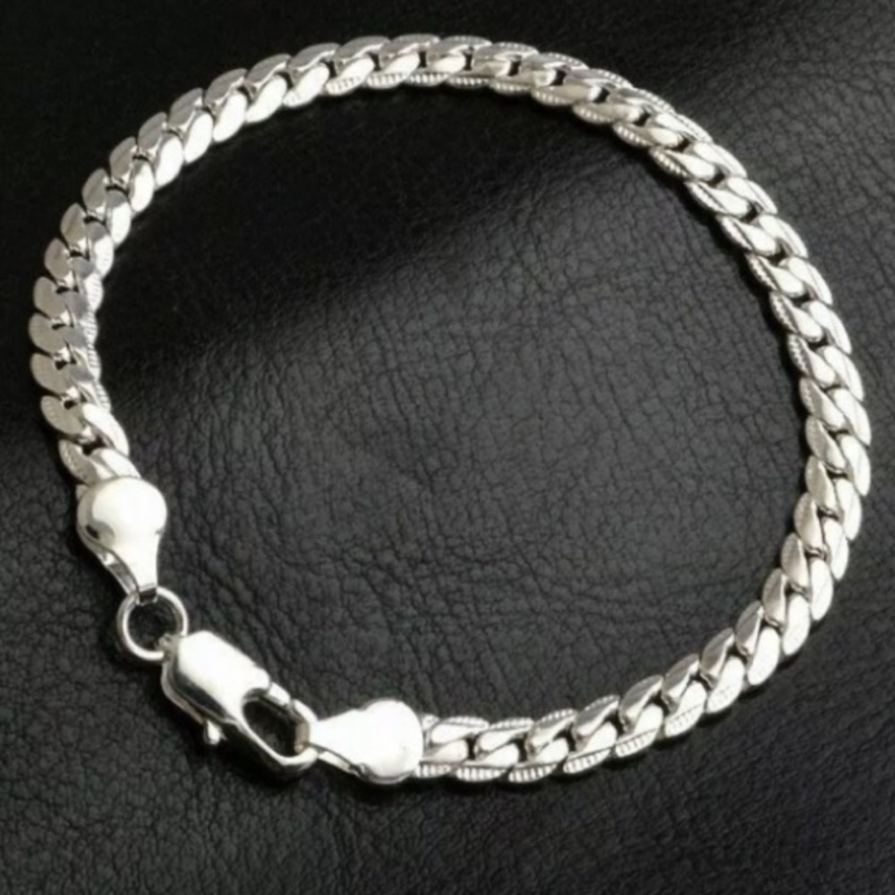 NWOT 925 Sterling silver bracelet - Picture 2 of 4